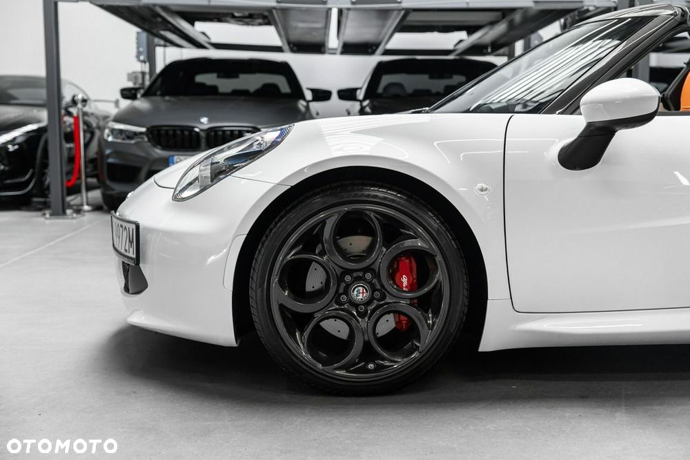 Alfa Romeo 4C - 16