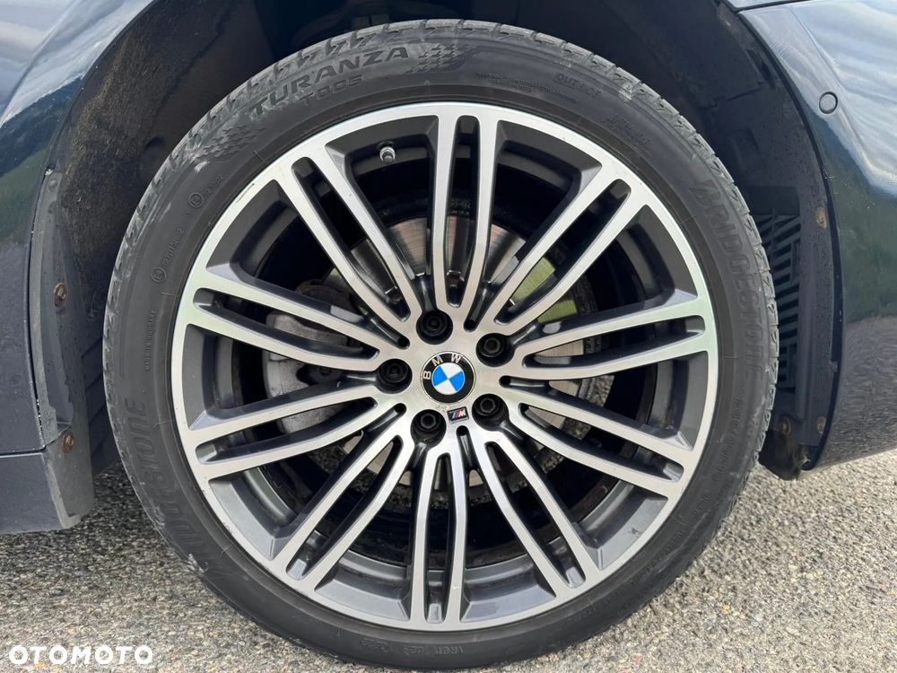 BMW Seria 5 520d xDrive M Sport sport - 28