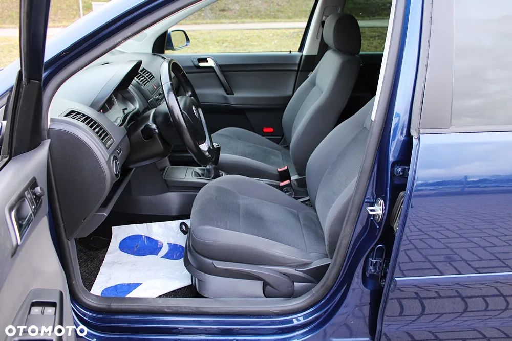 Volkswagen Polo 1.4 Comfortline - 23