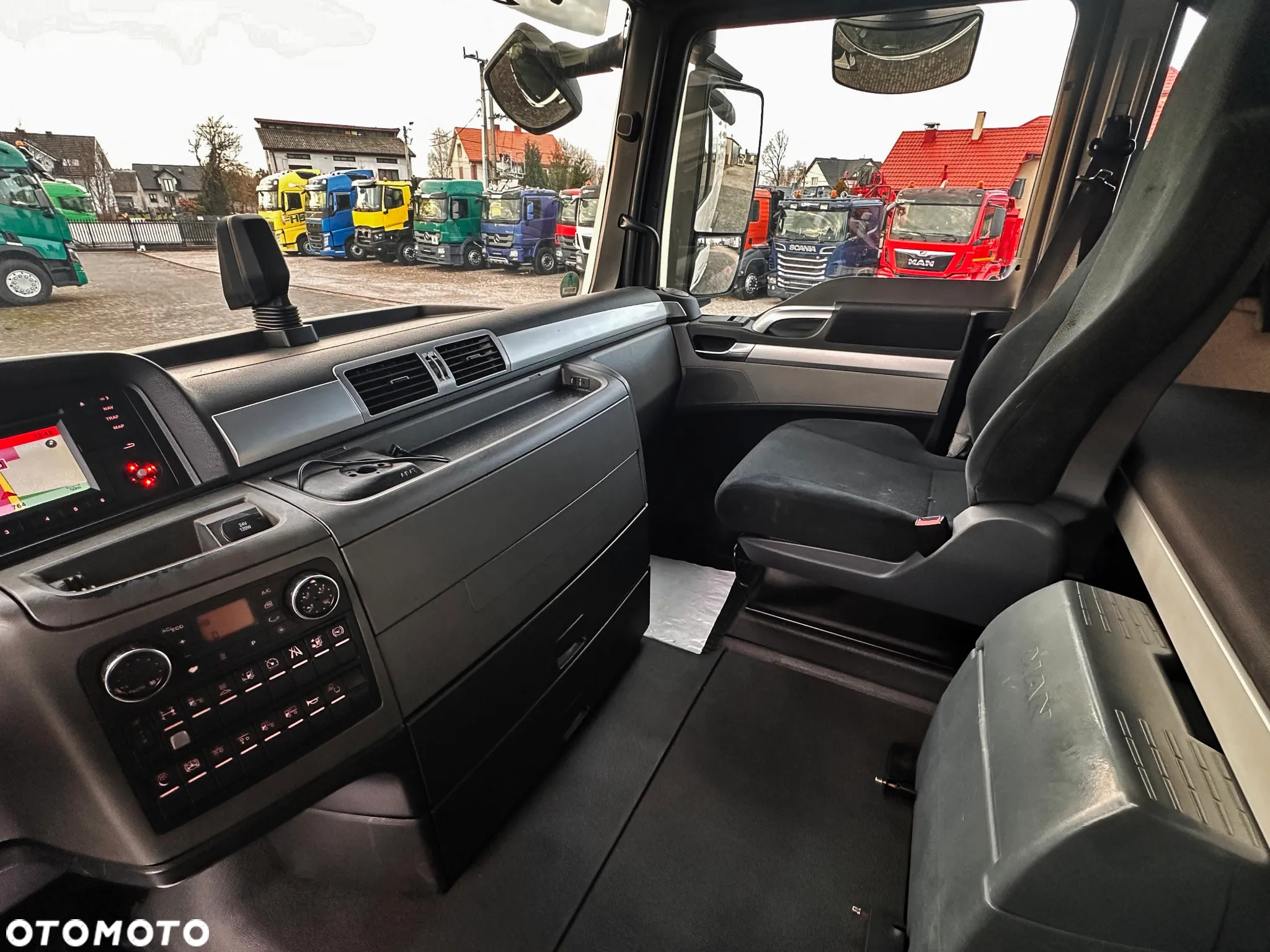 MAN TGX 18.440 XLX STANDARD RETARDER ACC LGS FULL OPCJA - 28