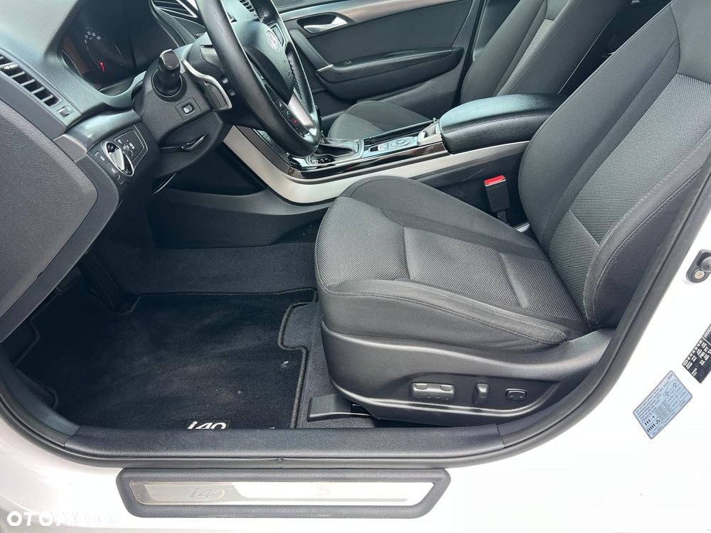 Hyundai i40 Kombi blue 1.7 CRDi DCT Premium - 17