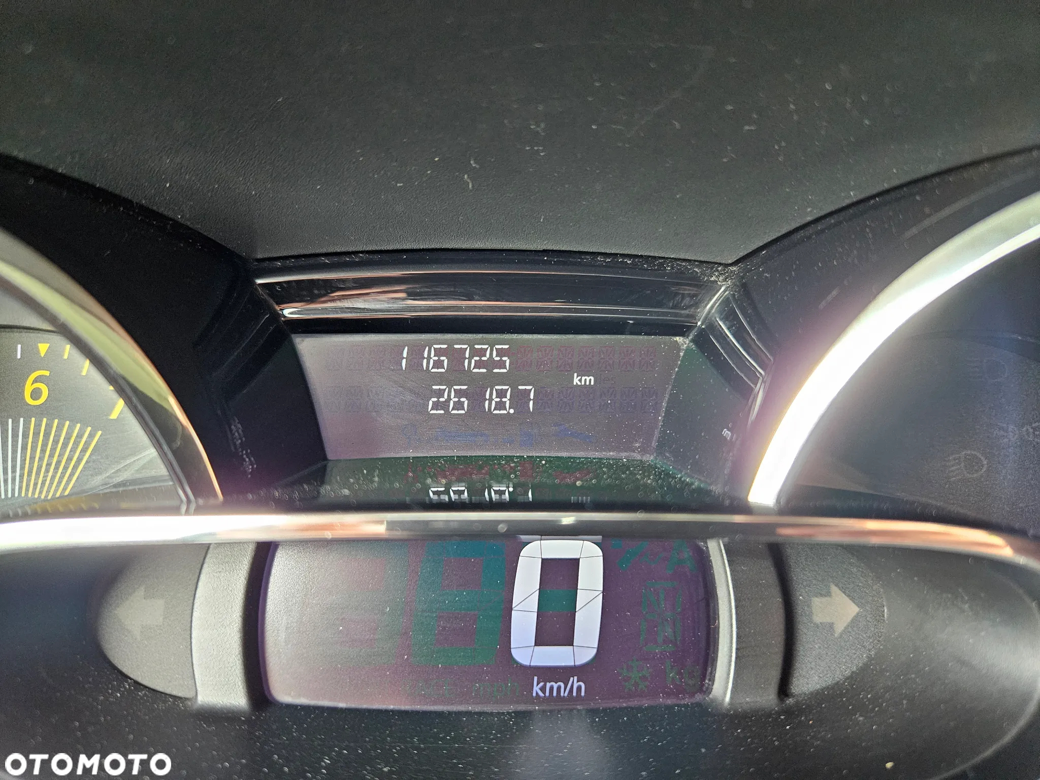 Renault Clio - 26