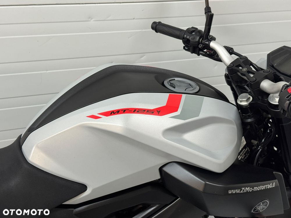 Yamaha MT - 7