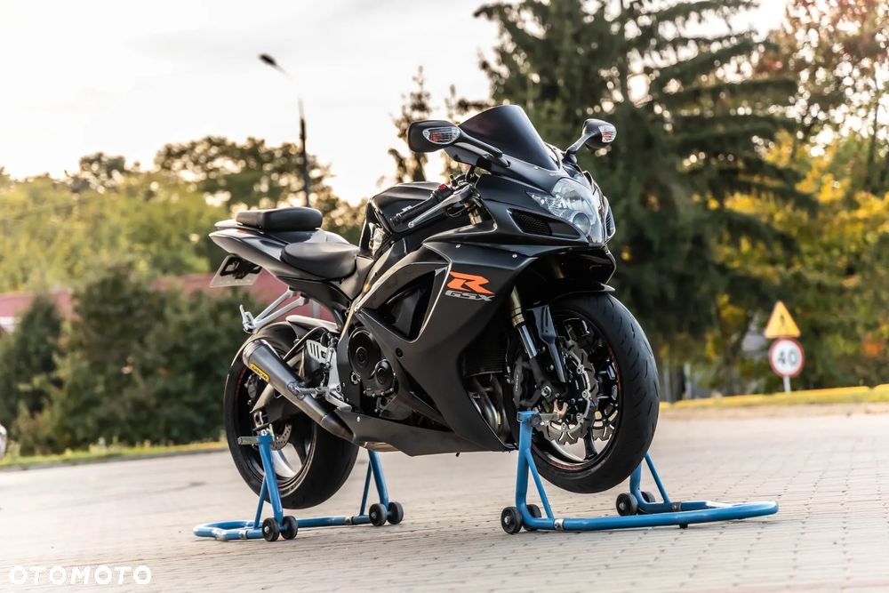 Suzuki GSX-R - 3