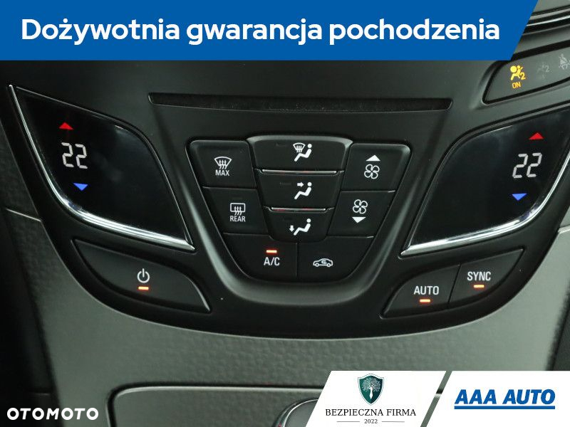 Opel Insignia - 11