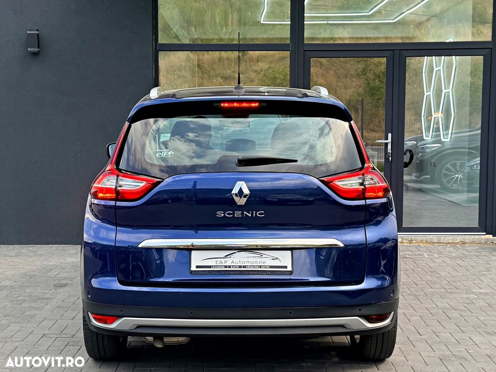 Renault Grand Scenic - 11