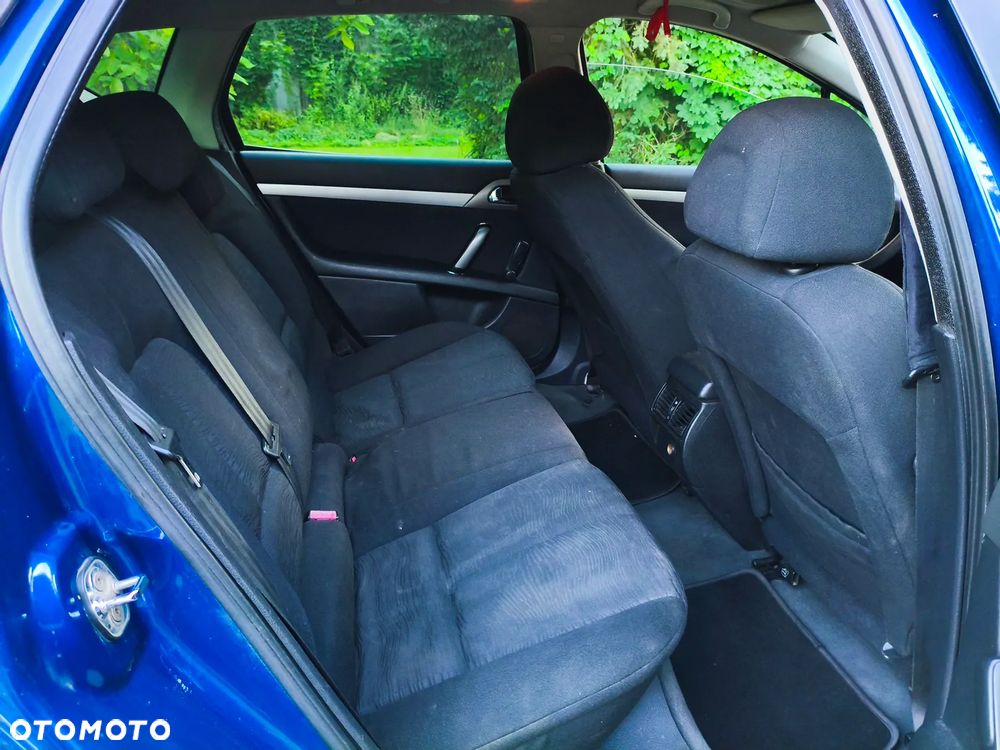 Peugeot 407 1.6 HDI Presence - 13