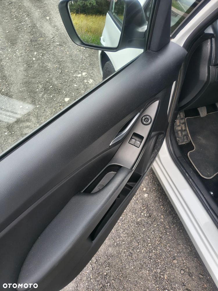 Hyundai ix20 1.4 Comfort - 20