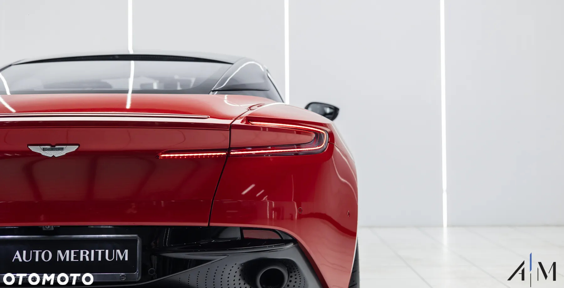 Aston Martin DB11 - 8