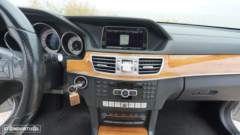 Mercedes-Benz E 300 Bluetec Hybrid Elegance - 18