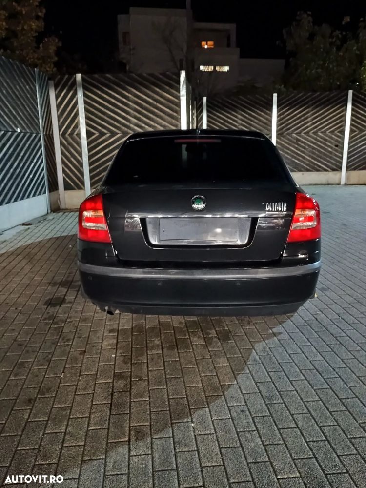 Skoda Octavia 1.6 MPI Elegance - 10