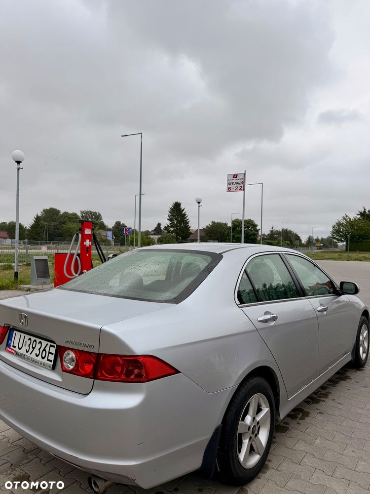 Honda Accord 2.0 Comfort - 10