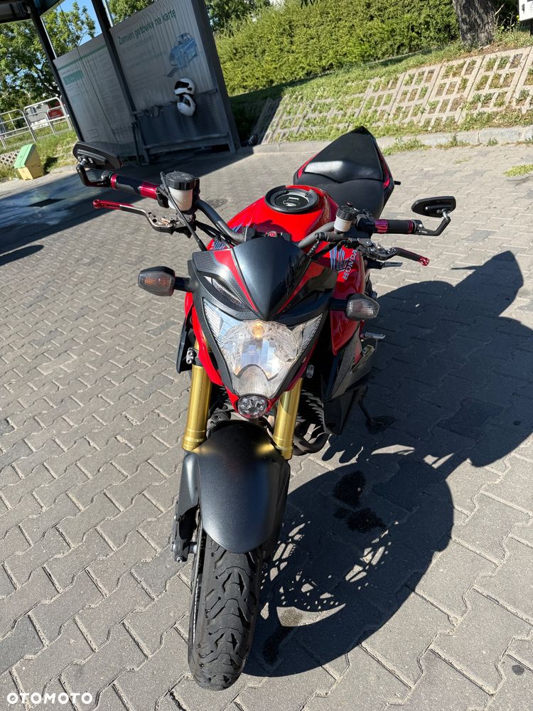 Honda CB - 2