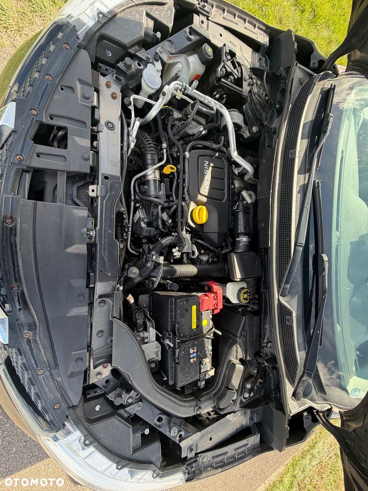 Nissan Qashqai 1.6 DCi Xtronic TEKNA - 25