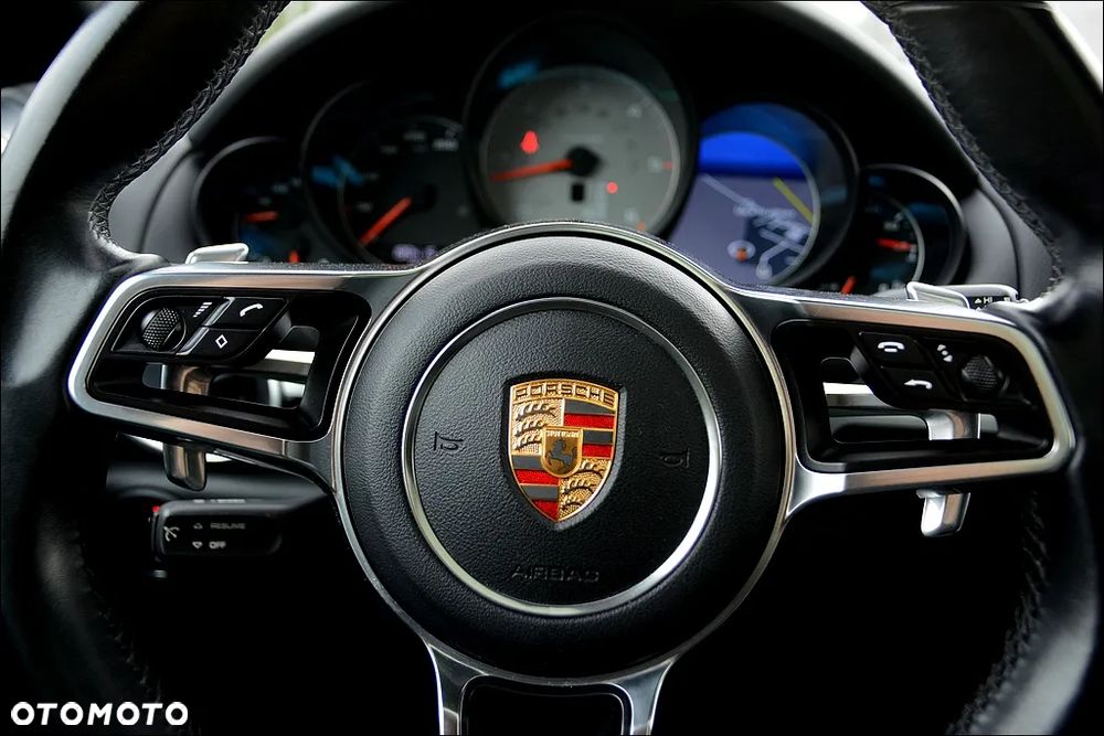 Porsche Cayenne S Platinum Edition - 28