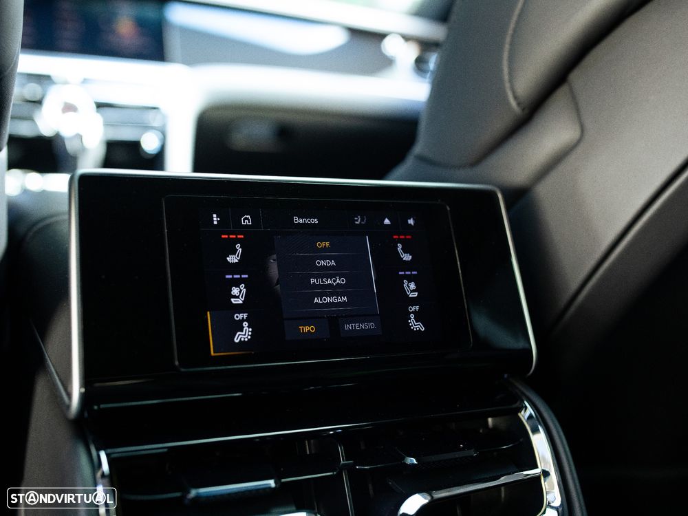 Bentley Flying Spur Hybrid - 53