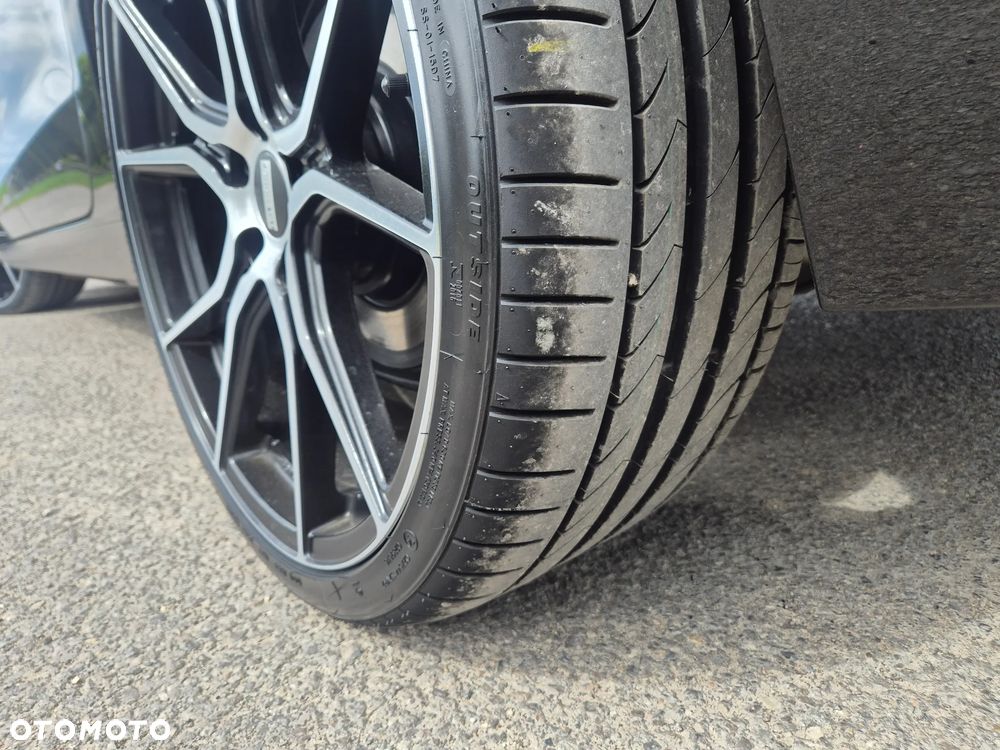 Audi A4 Avant 35 TDI S tronic S line - 31