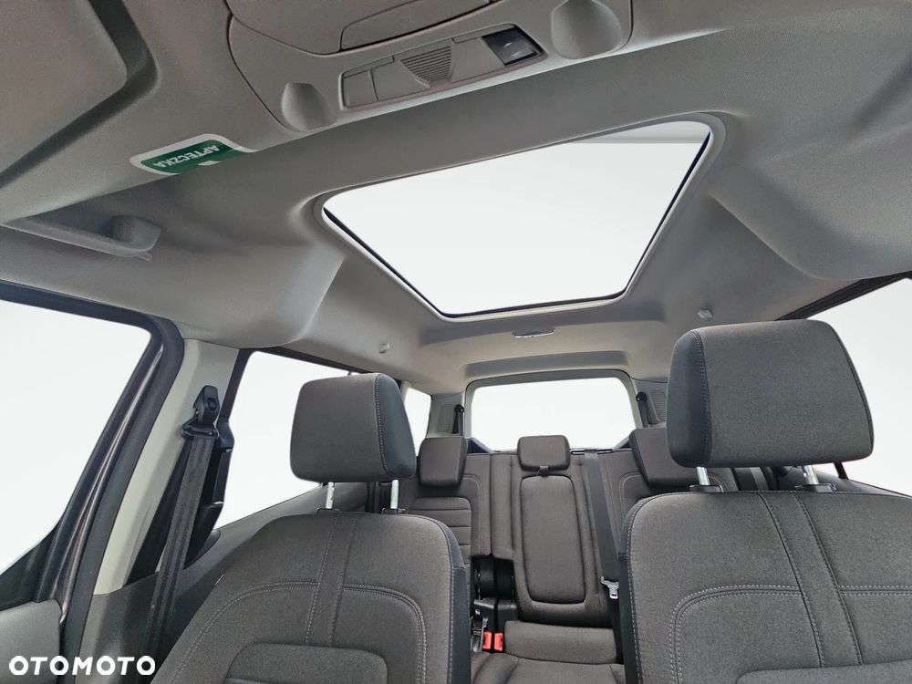 Ford Tourneo Connect - 18