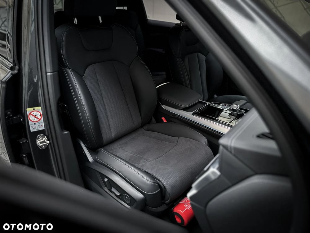 Audi Q7 50 TDI quattro tiptronic S line - 24