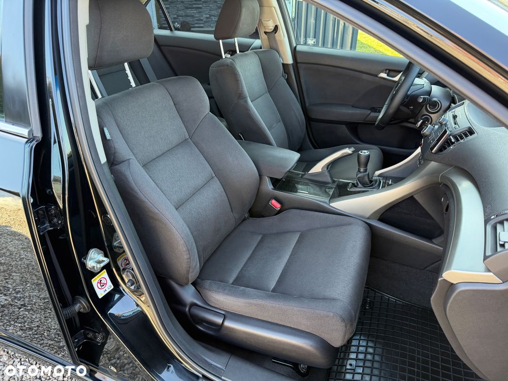 Honda Accord 2.0 Lifestyle - 31