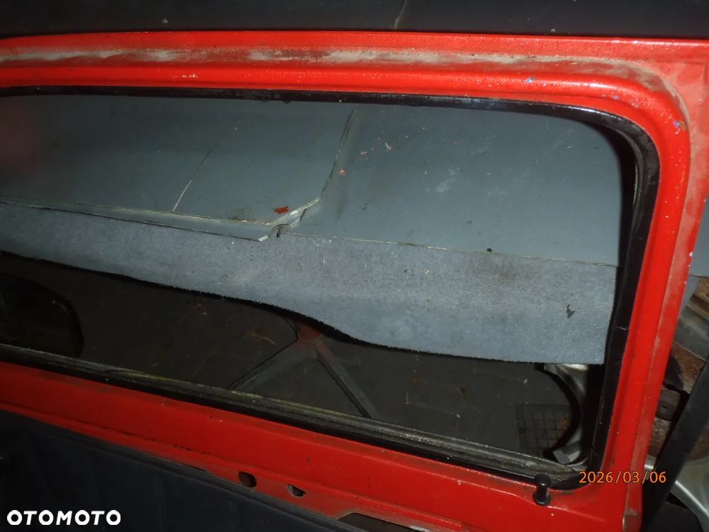 mechanizm podnośnik szyby ramka uszczelka gumowa  listwa zgarniająca drzwi fiat 126p elegant fl maluch - 6