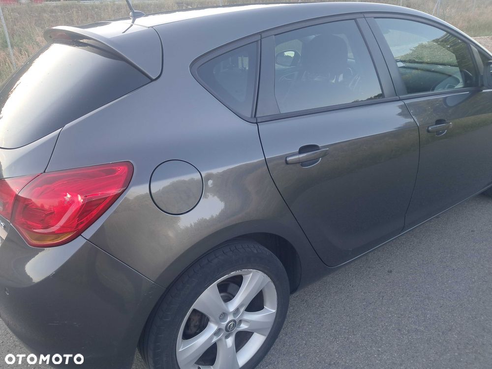 Opel Astra - 6