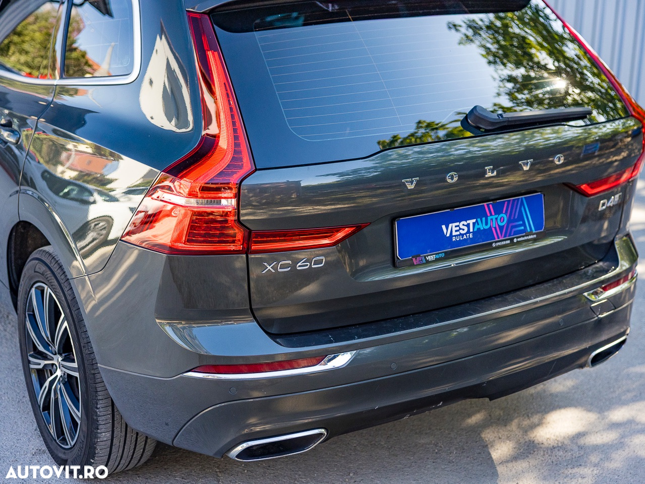 Volvo XC 60 D4 AWD Geartronic Inscription - 33