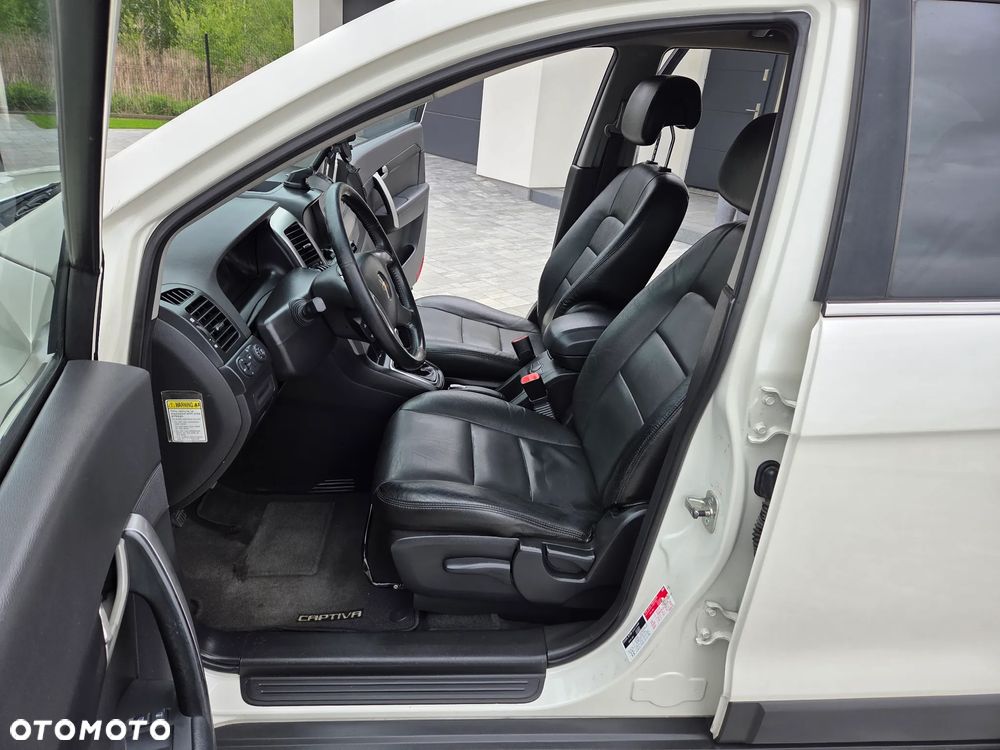 Chevrolet Captiva 2.0 d LS 5os 2WD - 27