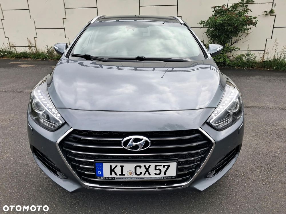 Hyundai i40 Kombi 2.0 Premium - 12