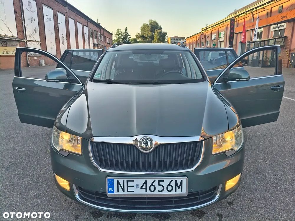 Skoda Superb 2.0 TDI Exclusive - 9