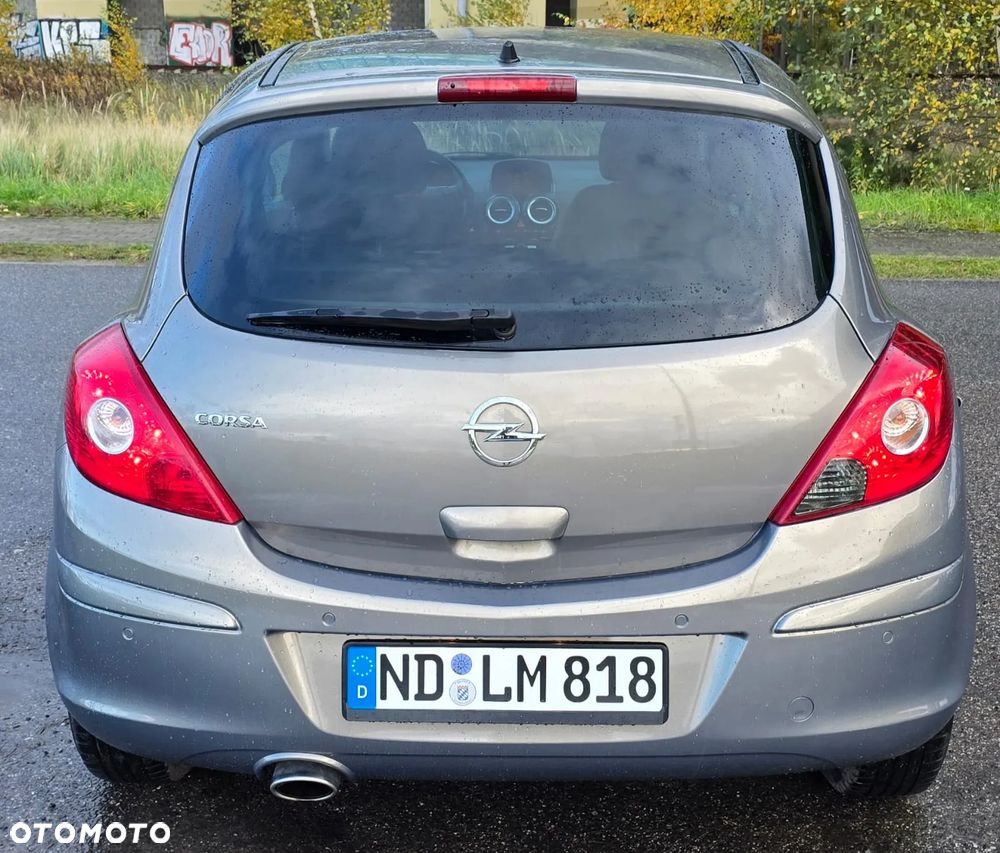 Opel Corsa 1.4 16V Color Edition - 3
