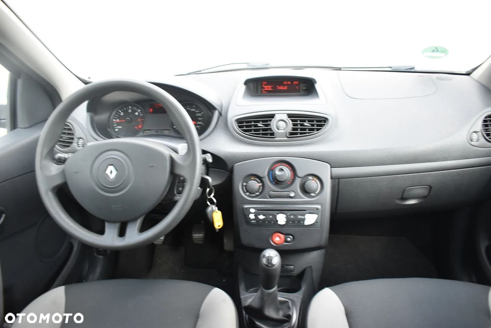 Renault Clio - 6