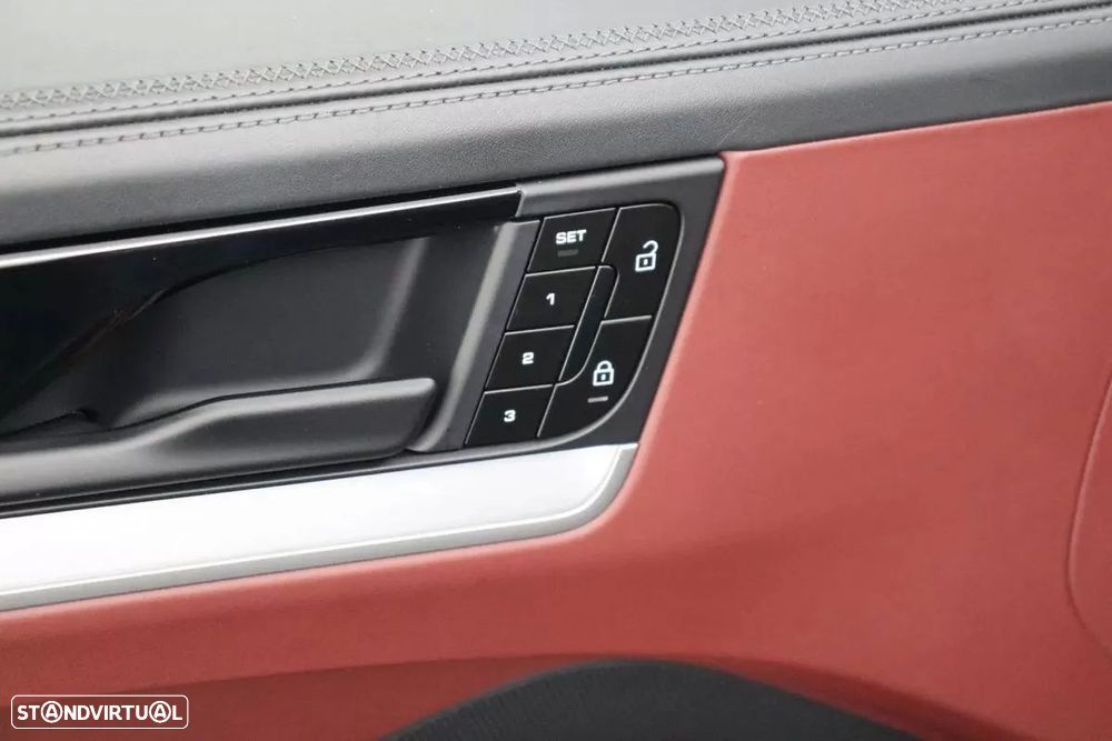 Porsche Cayenne Turbo E-Hybrid - 11