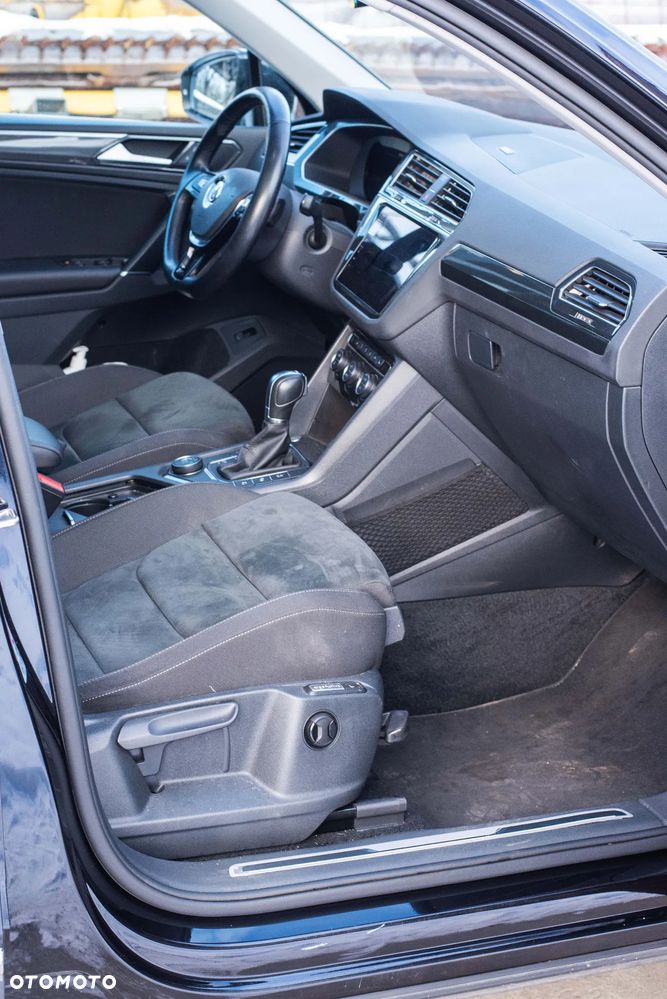 Volkswagen Tiguan - 23