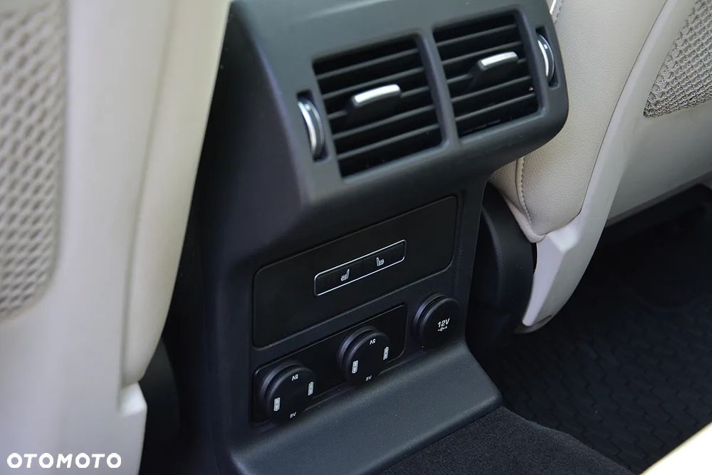 Jaguar F-Pace 2.0 i4D AWD Prestige - 27