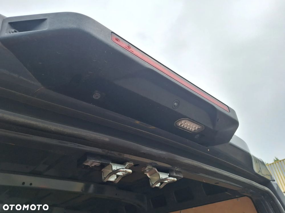 Iveco Daily 35S18 furgon 16m max długi Hak 3,5t Ledy Kamera Sklejka - 20