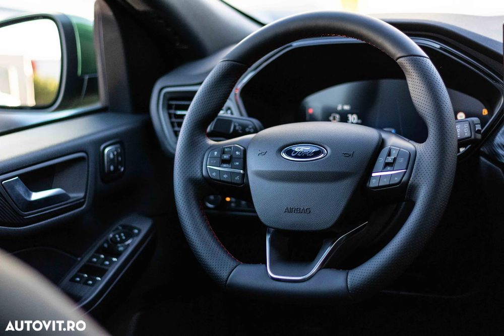 Ford Kuga 1.5 EcoBoost A8 FWD ST-Line X - 17