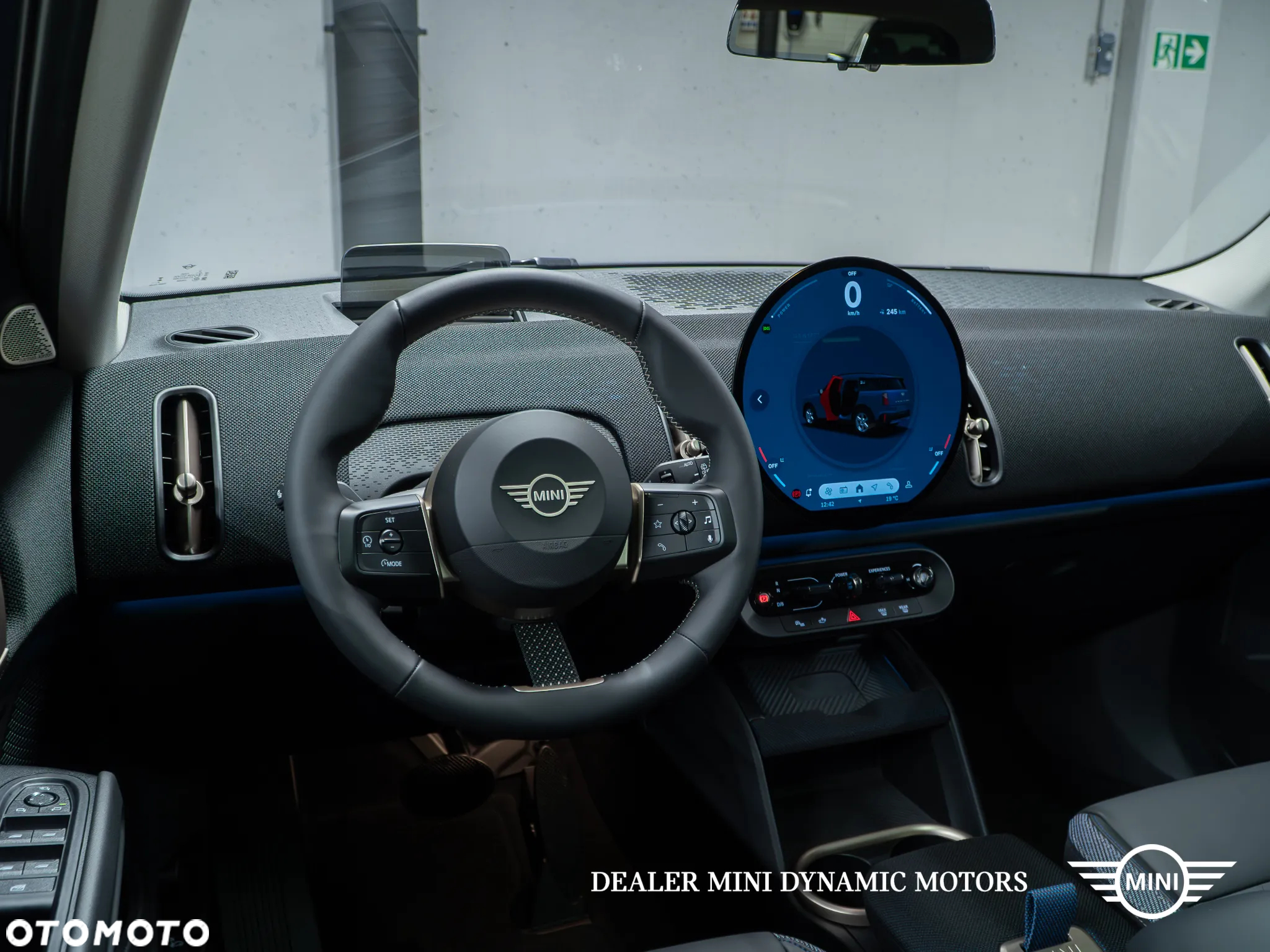 MINI Countryman E Classic Trim - 16