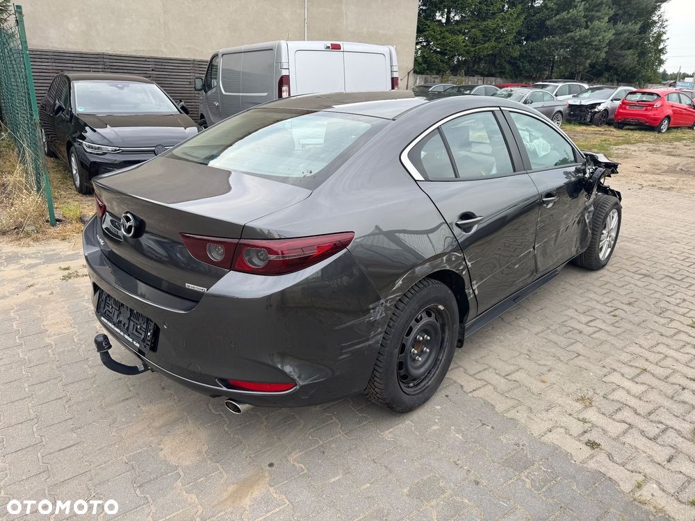 Mazda 3 - 8