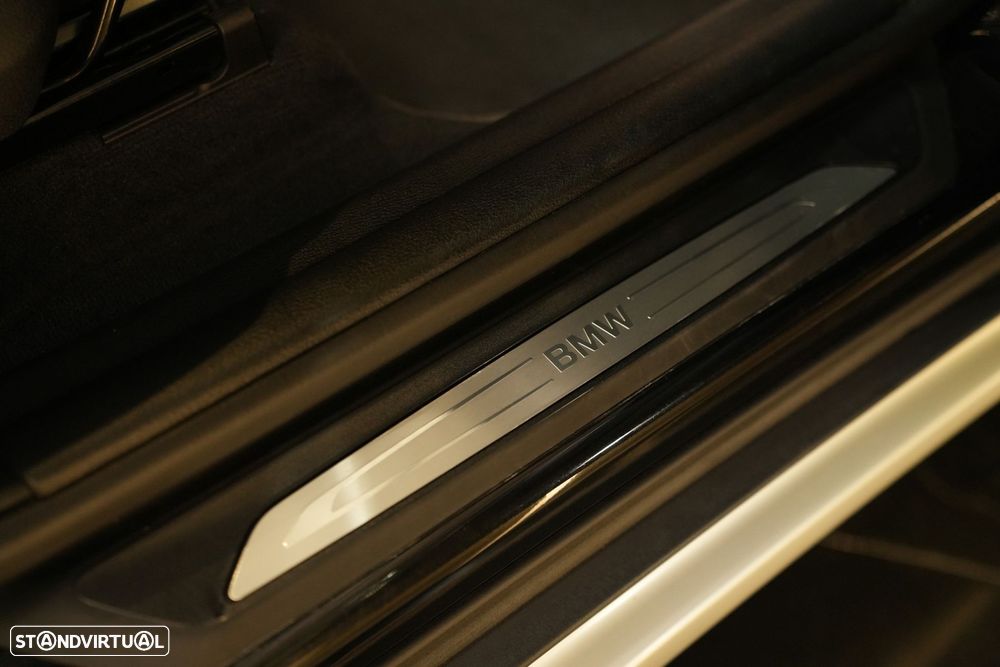 BMW X1 16 d sDrive xLine Auto - 42