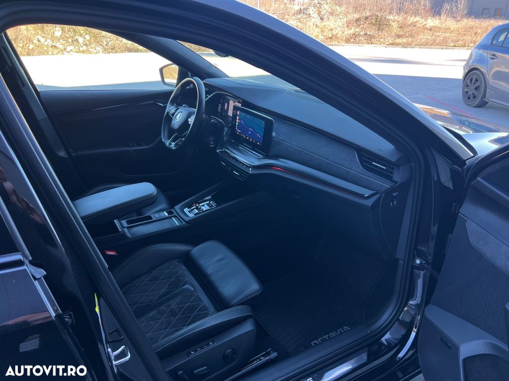 Skoda Octavia 2.0 TDI DSG RS Plus - 6