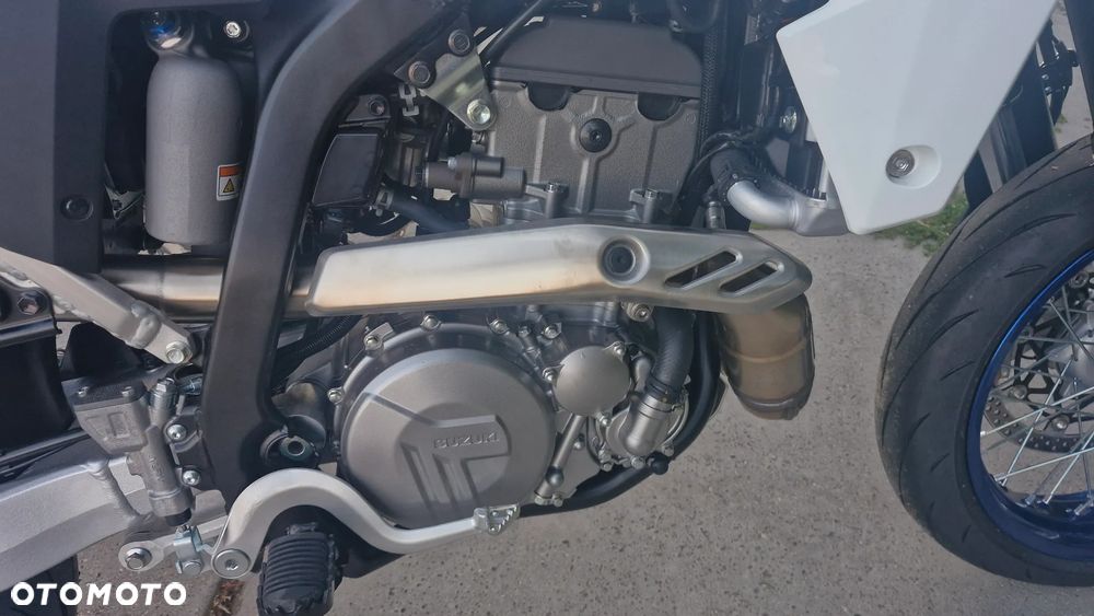 Suzuki DR-Z - 22