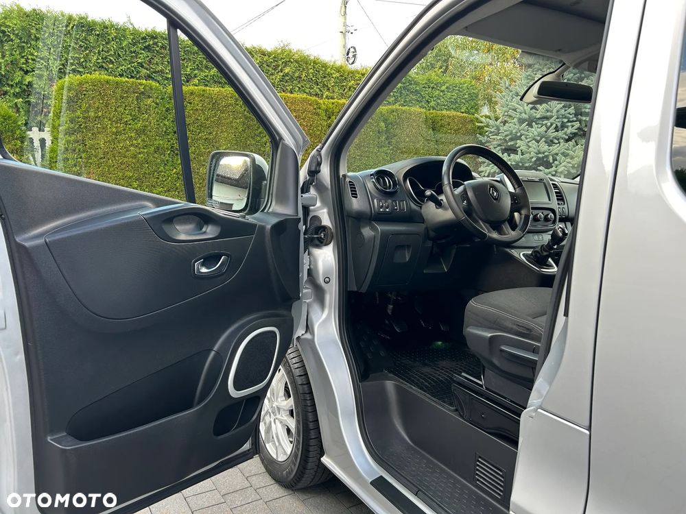 Renault Trafic Grand 2.0 dCi - 24