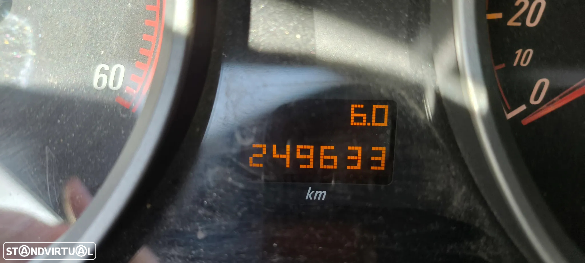 Opel Astra GTC 1.3 CDTi - 9