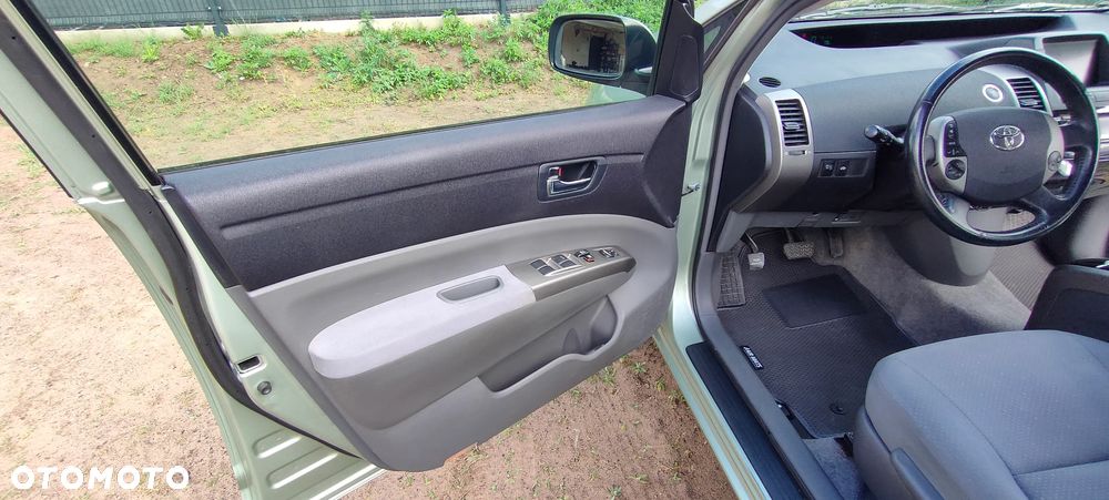 Toyota Prius - 9