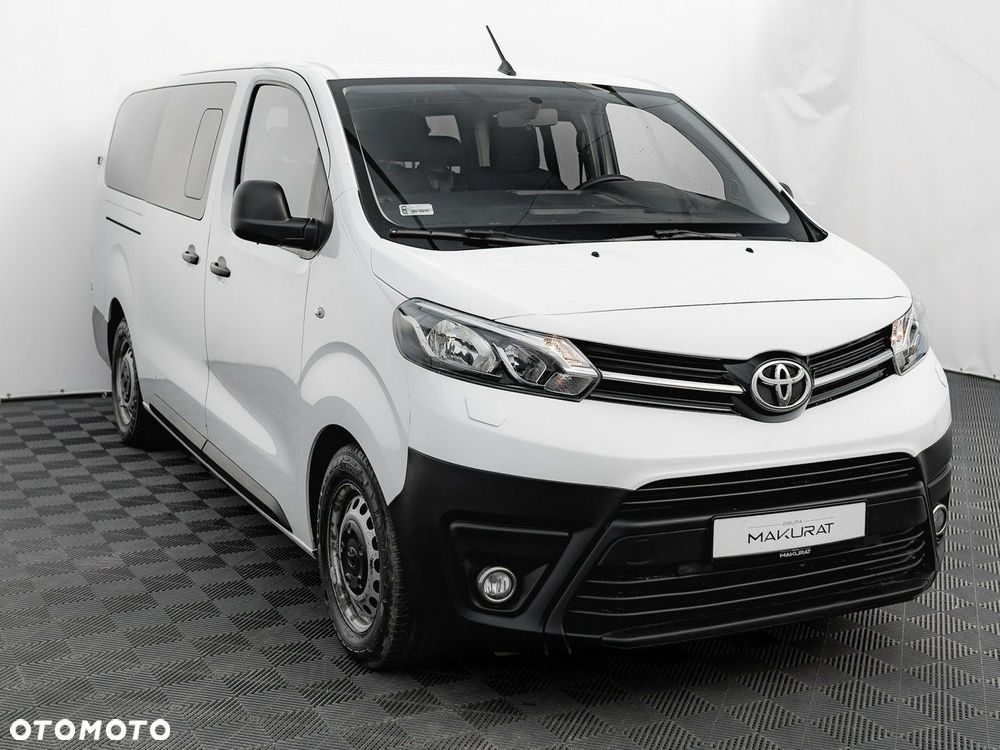 Toyota ProAce Kombi 2.0 D-4D Long 2,8t - 4