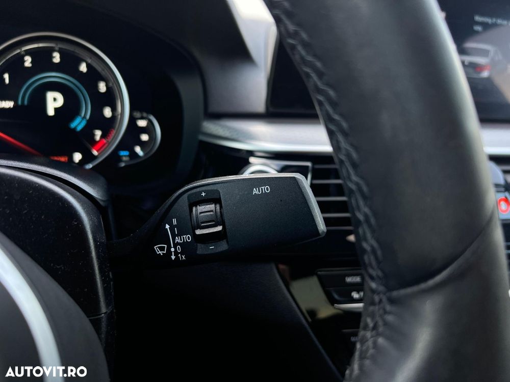 BMW Seria 5 530e AT PHEV - 32