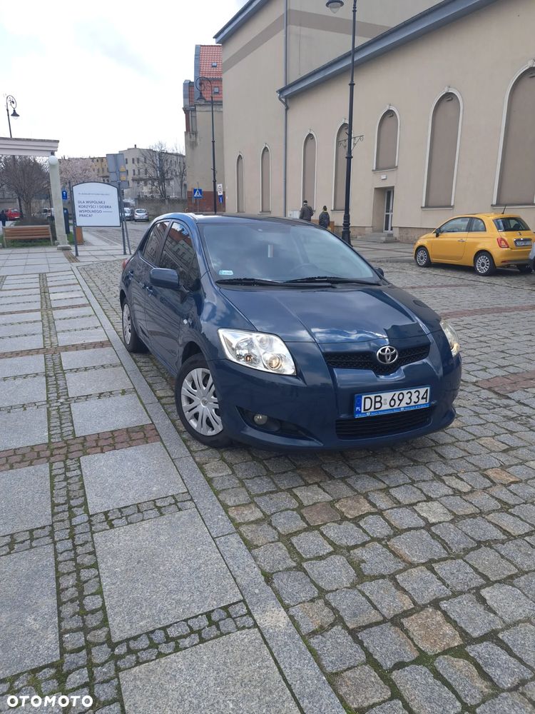 Toyota Auris 1.6 VVT-i Sol - 3