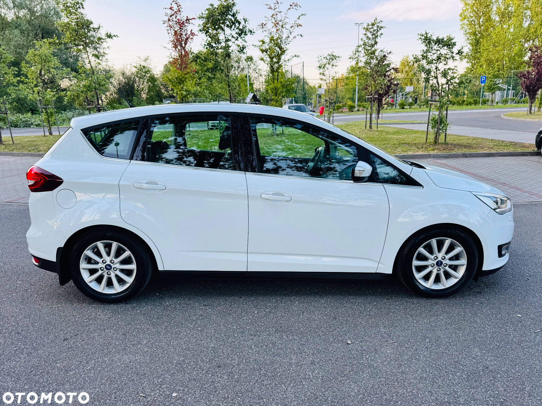 Ford C-MAX 1.5 TDCi Titanium - 14