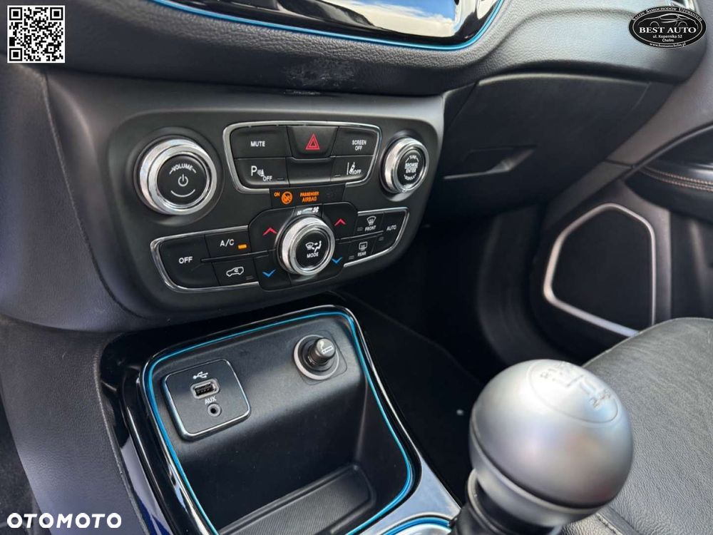 Jeep Compass - 34
